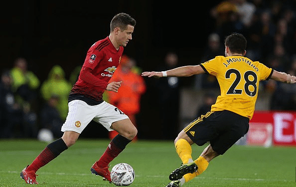 表现抢眼 表现抢眼